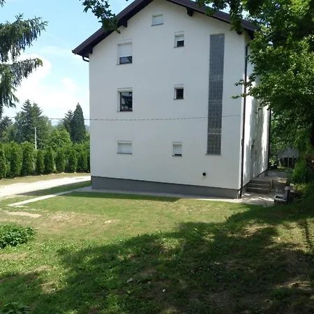 7- Bedroom Villa Vila *