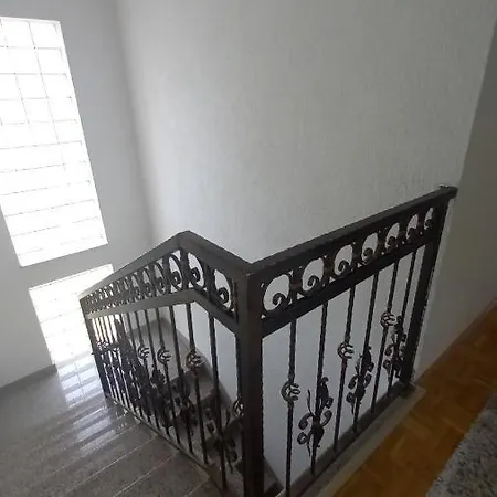 5 Bedrooms