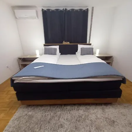 For A Large Family Willa