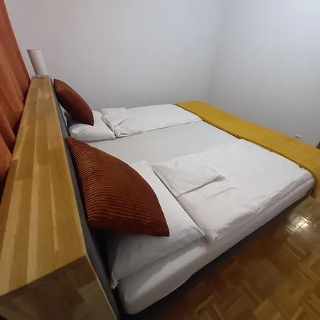 For A Large Family Willa Sarajewo